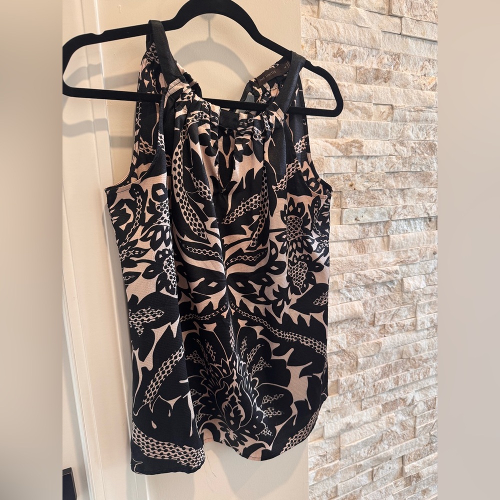 The Limited- Black print tank
Size M